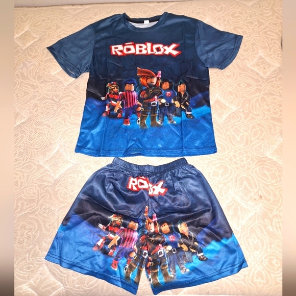 A Roblox shirt and short set. In youth XS. NWT. - Picture 1 of 3